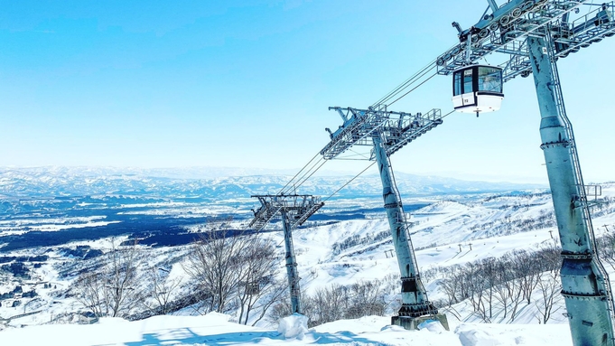 【LUXDAYSセール】アジアNo1スキーリゾートでスキ—＆スノーボード（朝食付）